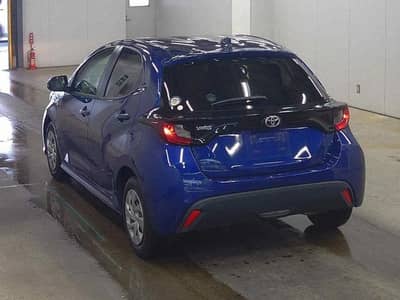Toyota Yaris X hatchback 2022