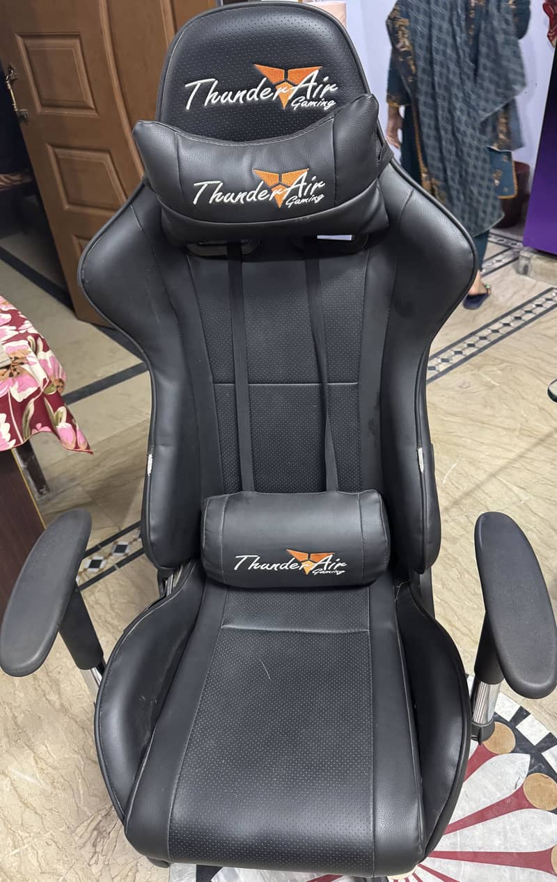 Gaming Chair + Computer Table 1