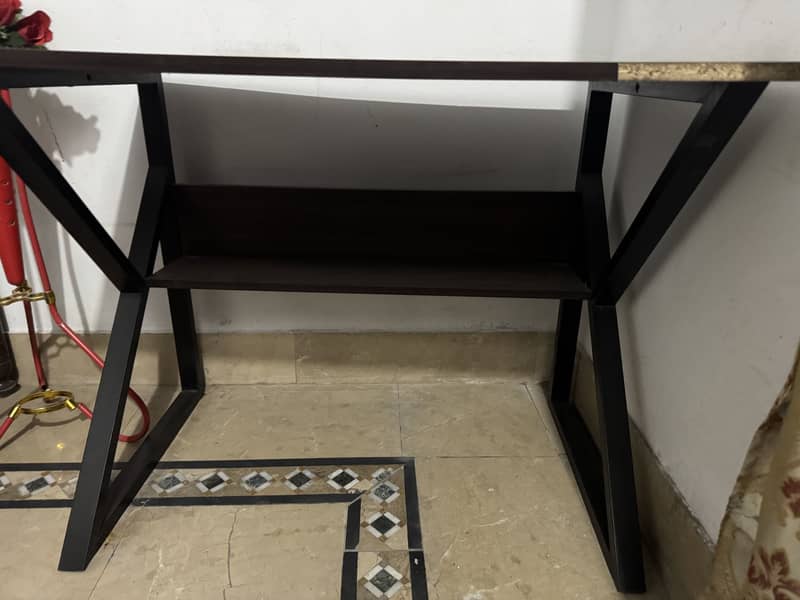 Gaming Chair + Computer Table 6