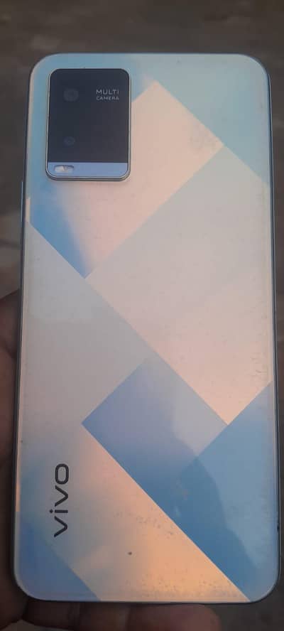 Vivo Y21 4 64 box charge Sath urgent sell