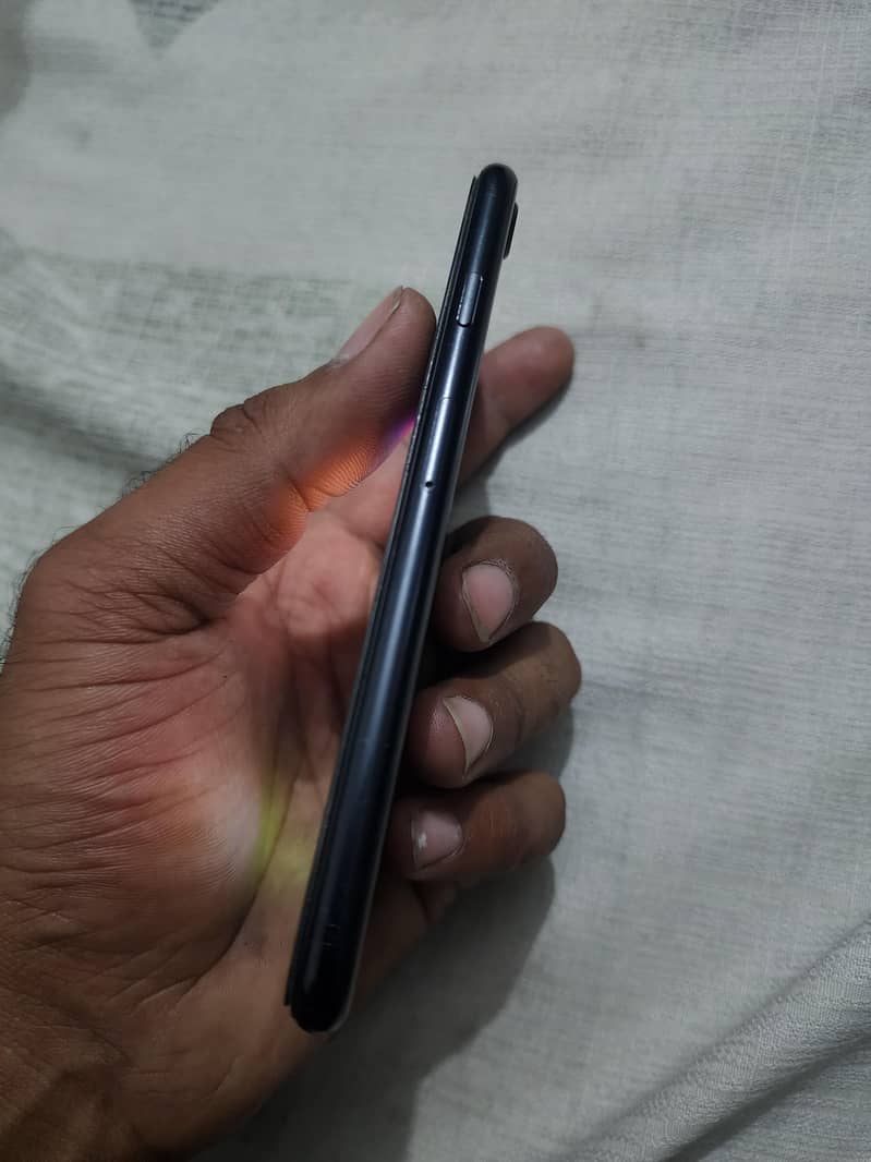 Apple iPhone SE 3