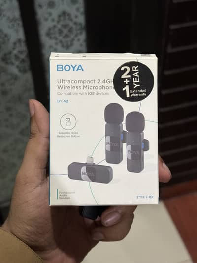 BOYA BY-V2 wireless microphone