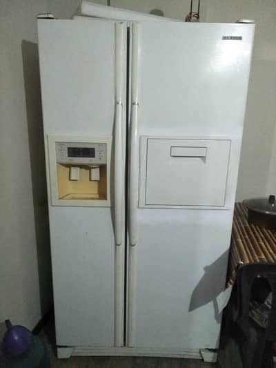 double door refrigerator