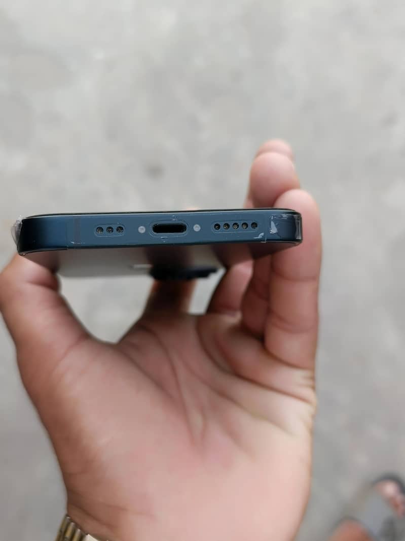 Apple iPhone 14 2