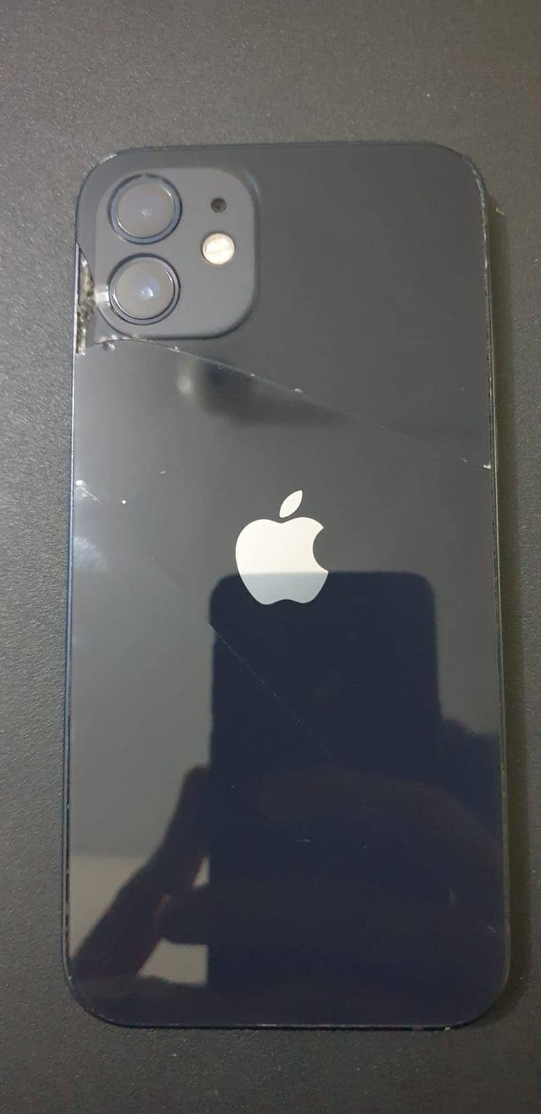 Apple iPhone 12 3