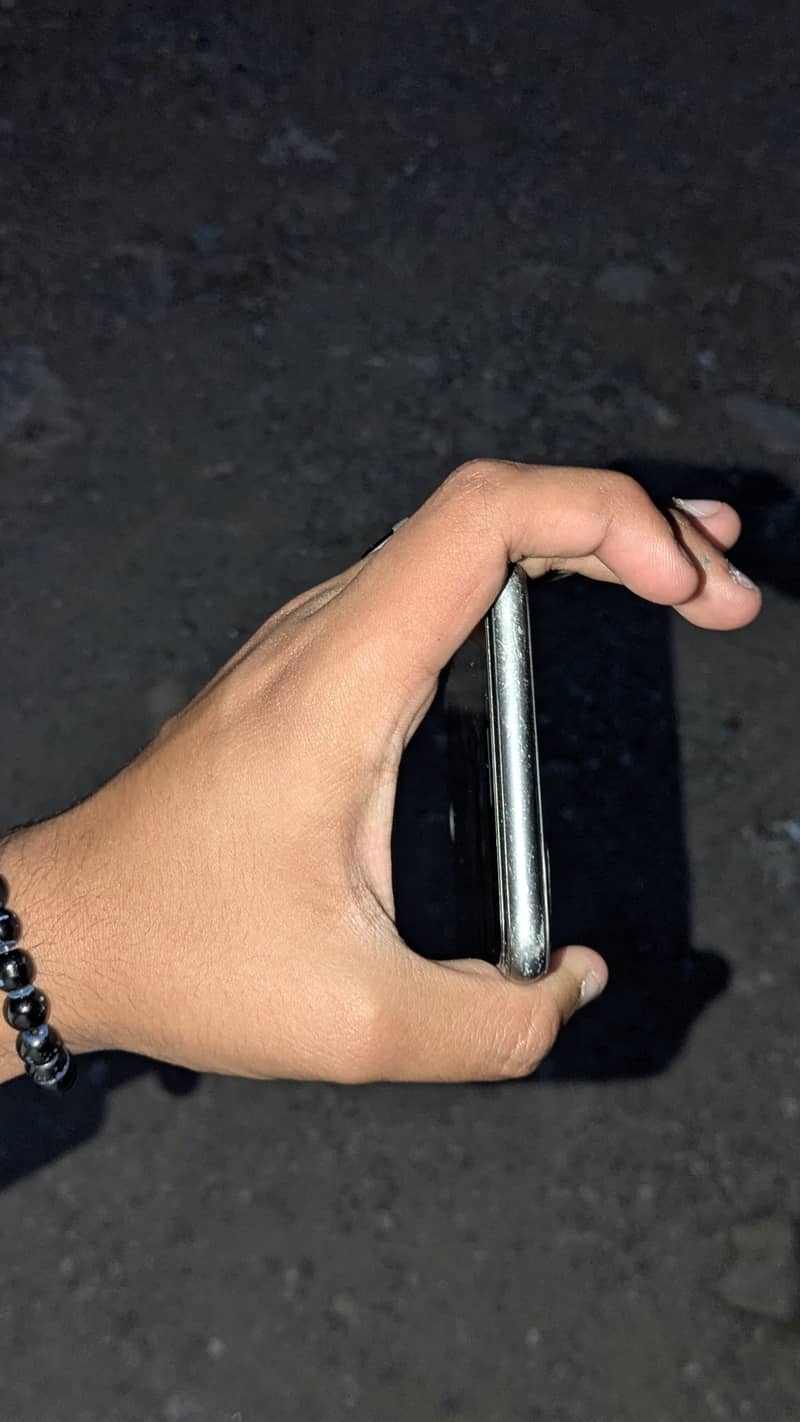 Apple iPhone 8 Plus 4