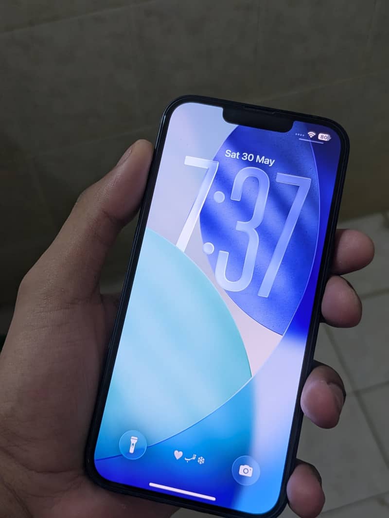 Apple iPhone 13 4