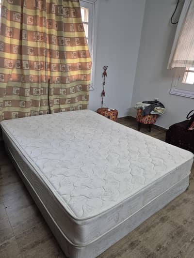 Imported queen size bed- Restonic Hazelwood supreme