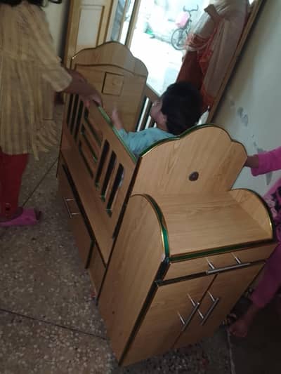 wooden jhoola