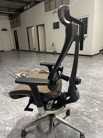 Executive Chair