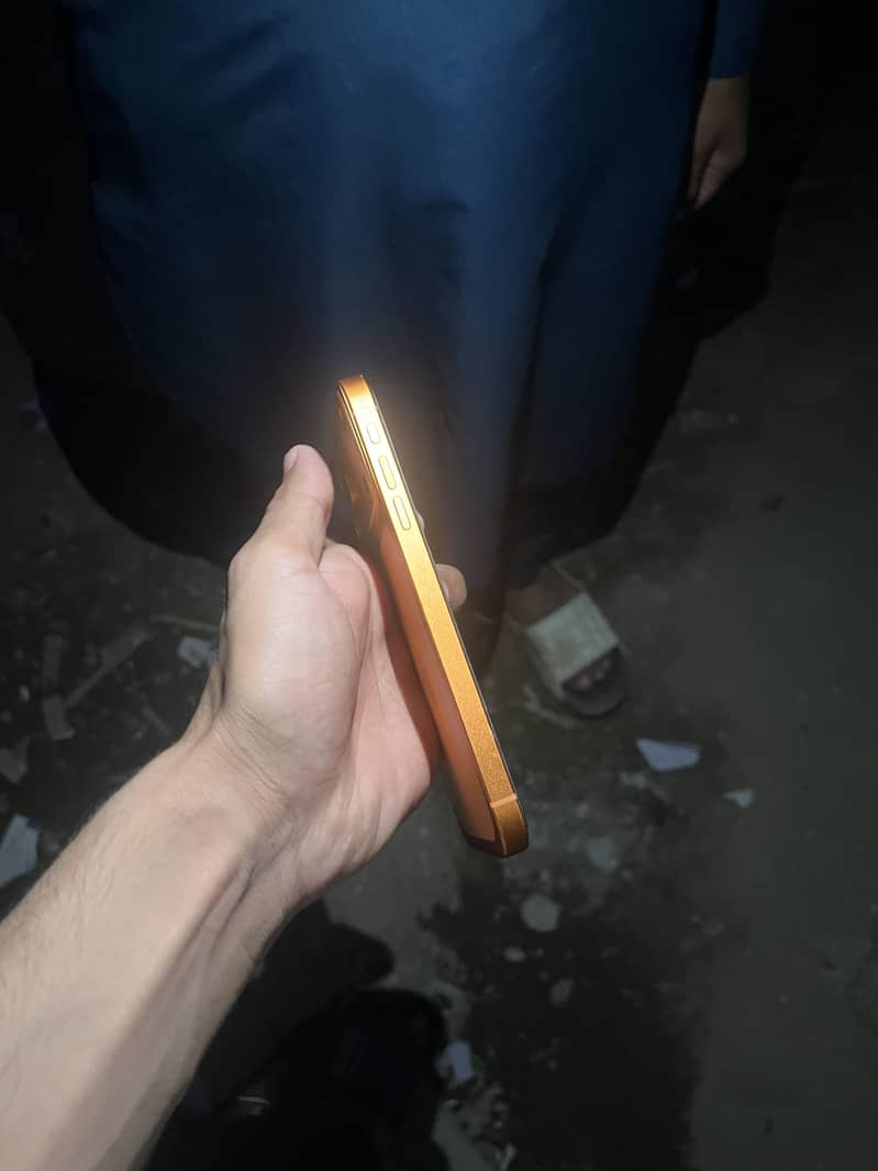 Iphone 11 4