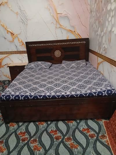 King bed size