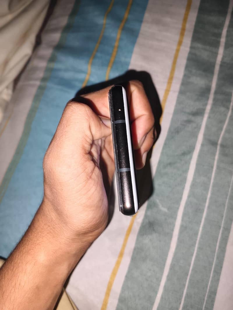 Google Pixel 6a 4