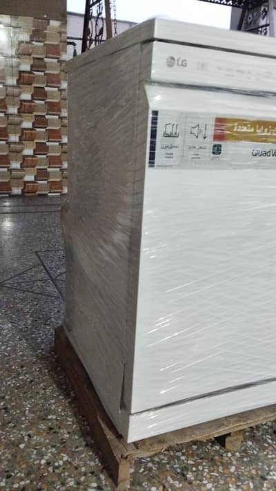 LG Dishwasher Machine Condition Like a brand new