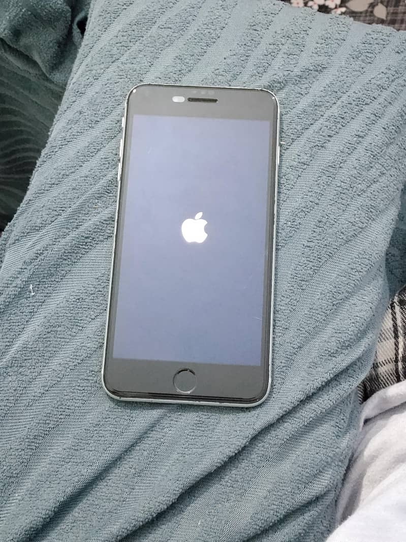 Apple iPhone 7 Plus 4