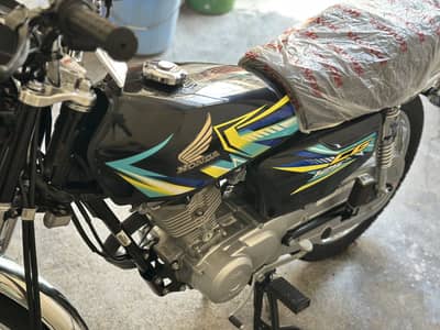 HONDA CG 125 APPLIED FOR LIKE ZERO METER BIKE