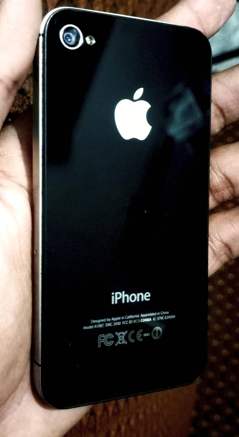 Iphone 4S 0