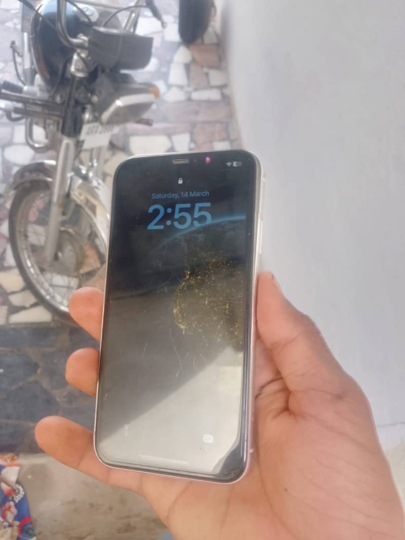 iPhone 11 2