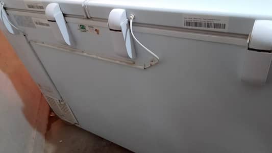 HAIER DEEP FREEZER