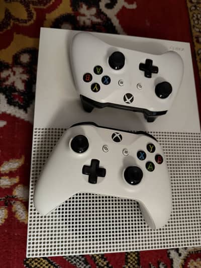 XBox  X One  S