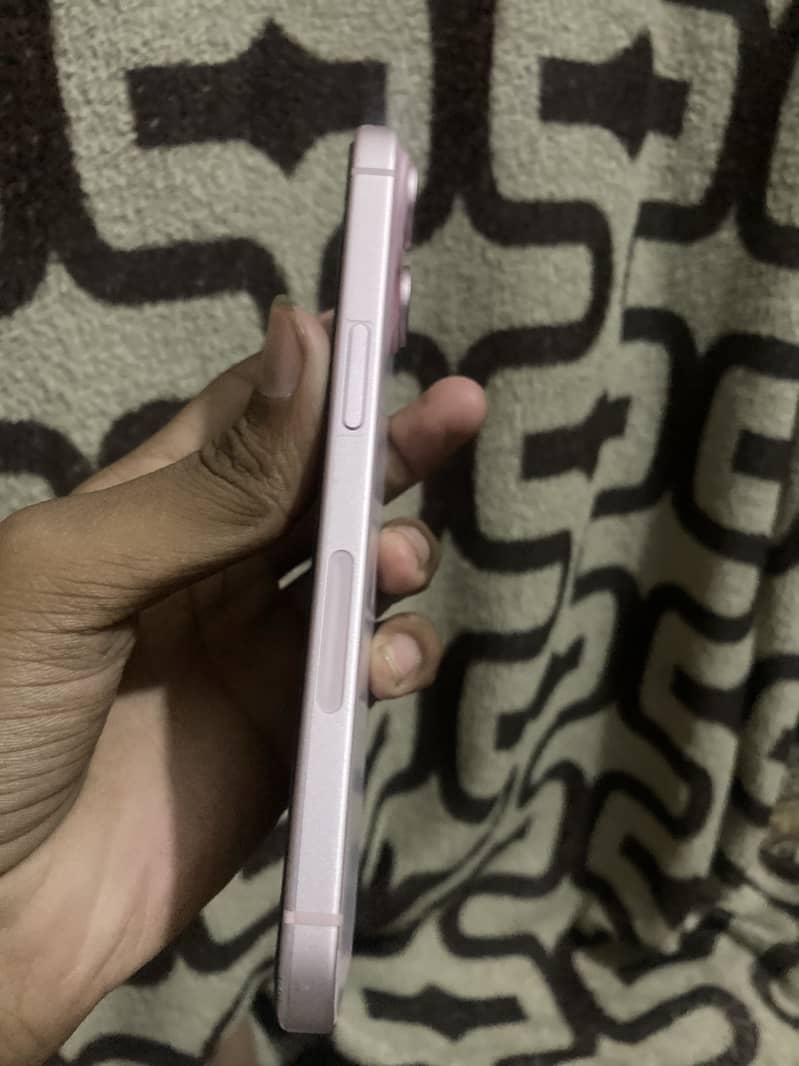 Apple iPhone 15 1
