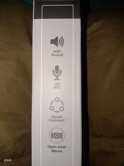 stereo wireless earbuds 10/10 condition