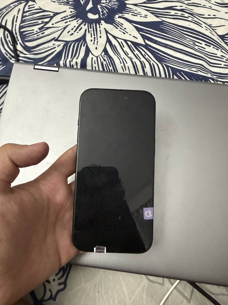 Apple iPhone 15 2
