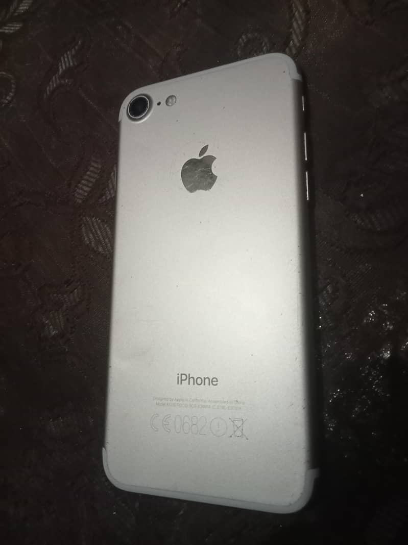 Apple iPhone 7 4