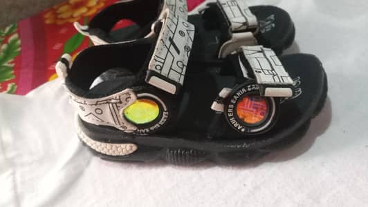 Kids  Sandals Size 25 Used 8/10 Teddy Sole 799 price.