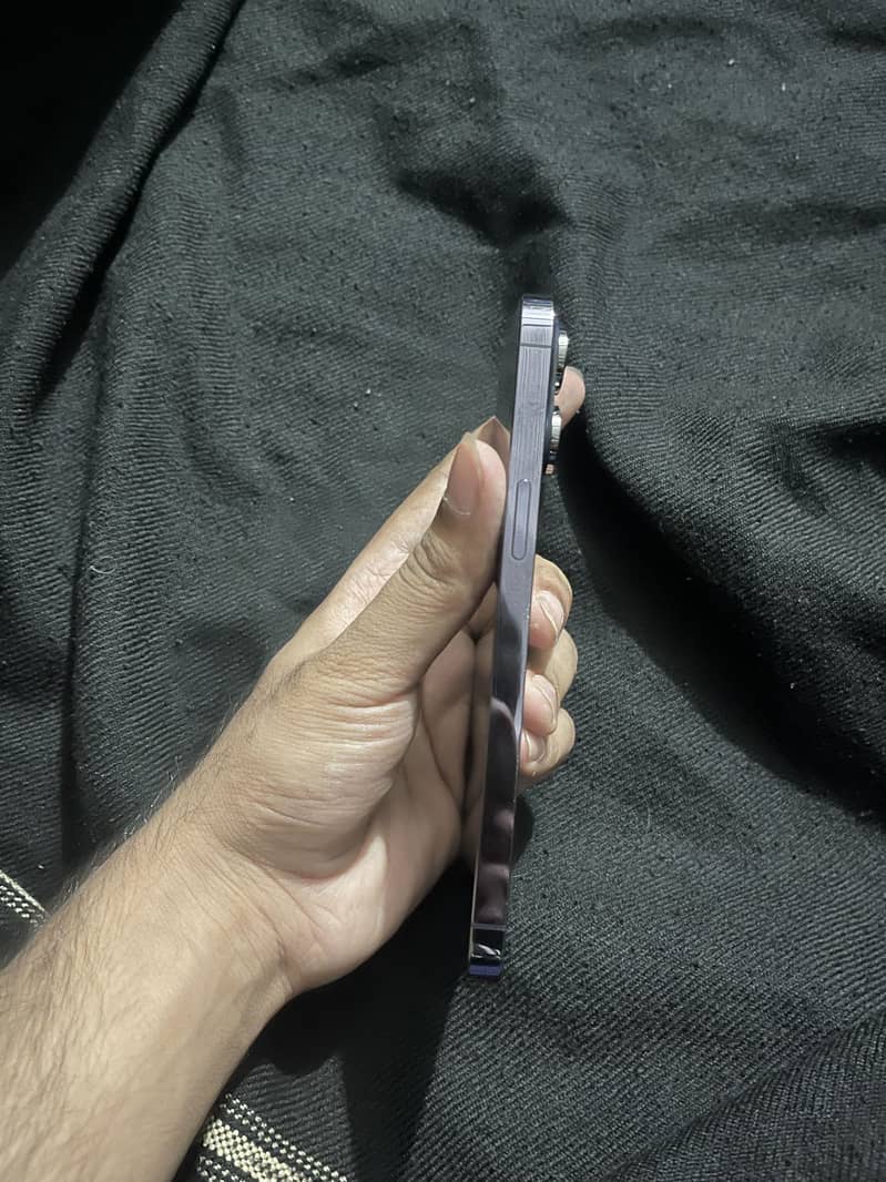 Iphone 14 pro max 3