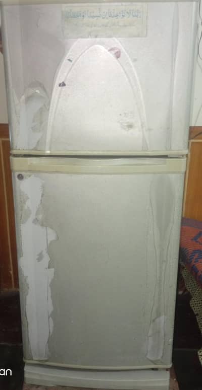 Dawlence Fridge Medium Size Double Door 10/9 Condition