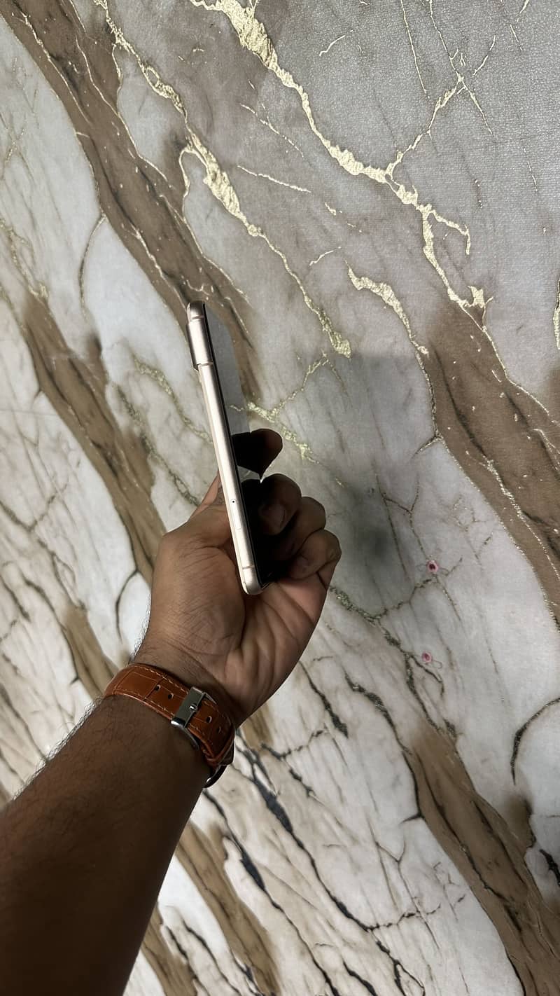 Google Pixel 8 3