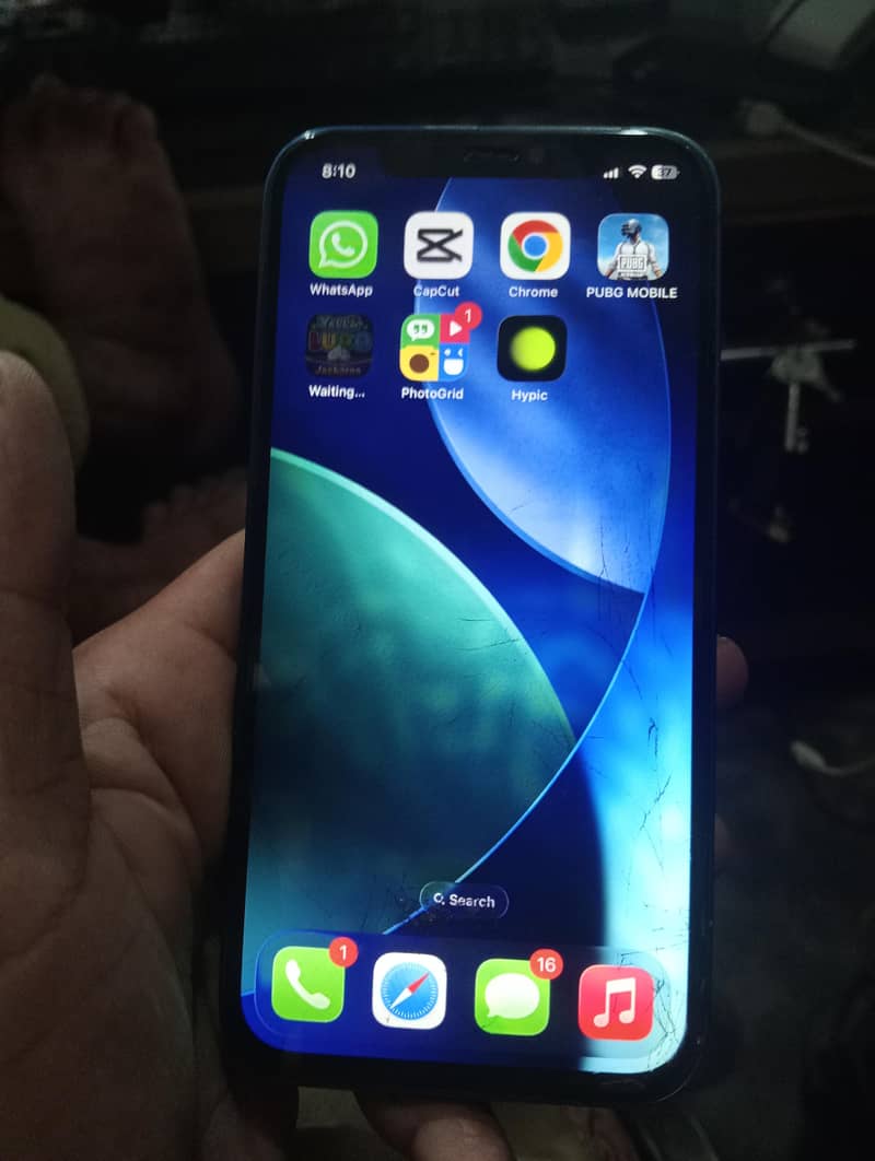 Apple iPhone 12 6