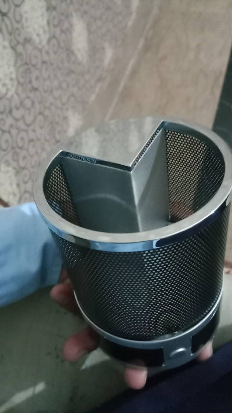 Multifunctional penholder 2