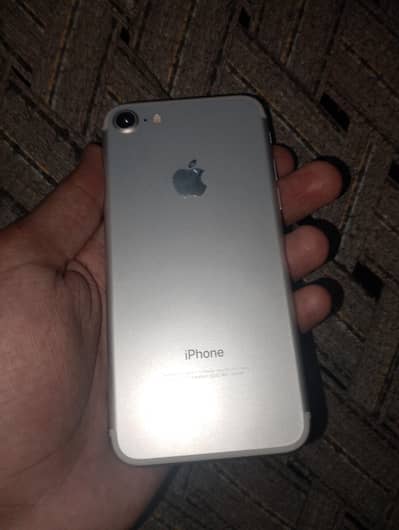 Apple iPhone 7