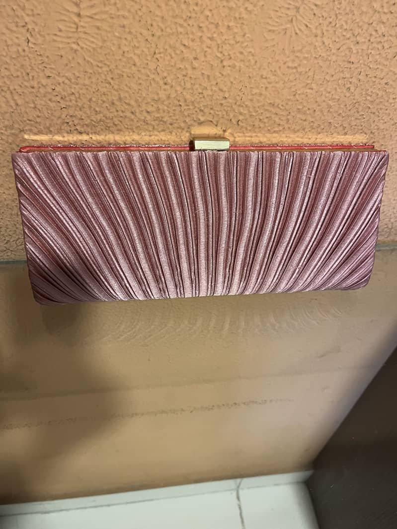 Fancy clutch 1