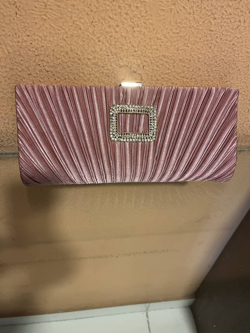 Fancy clutch 2