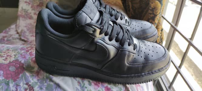 For Sale — Nike Air Force 1 Triple Black