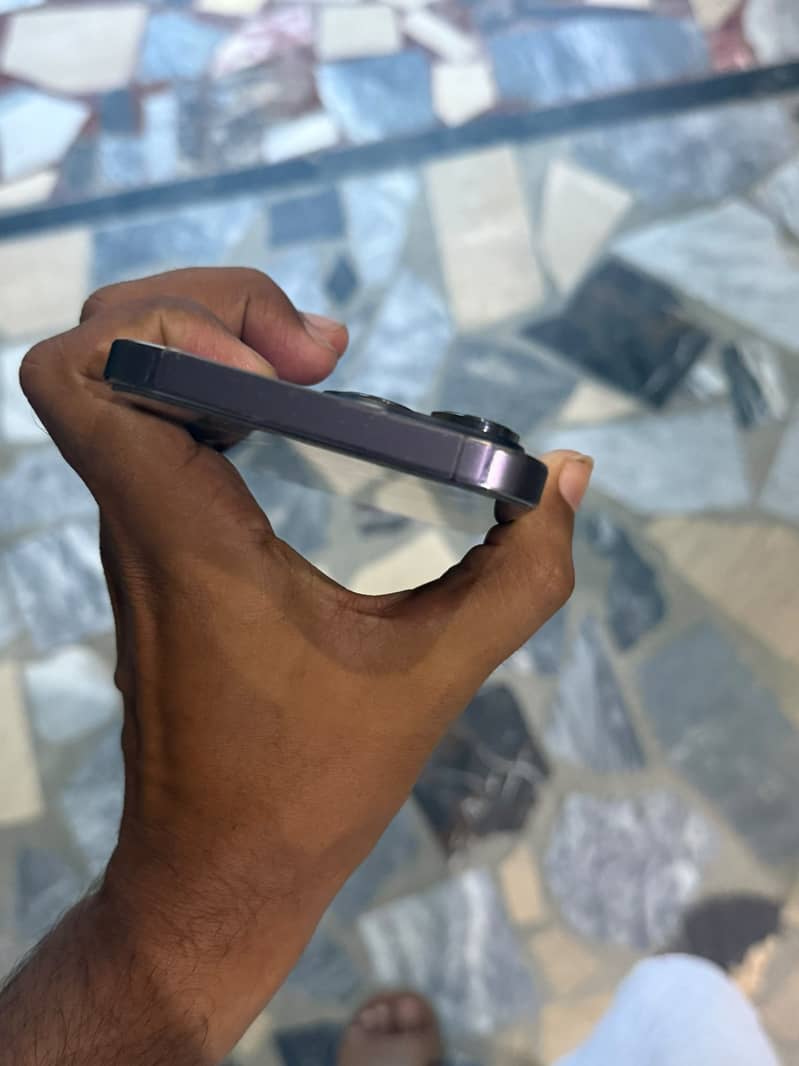 iPhone 14pro max 2