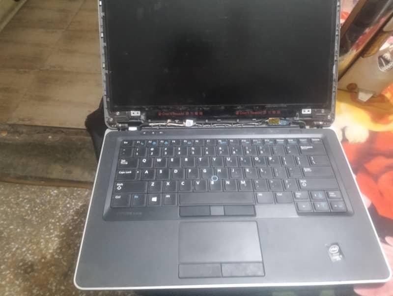 dell 7440 0