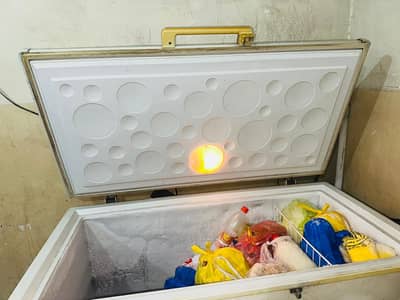 Haier Freezer Full size.    All ok ha