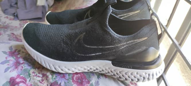 Nike Epic Phantom React Flyknit