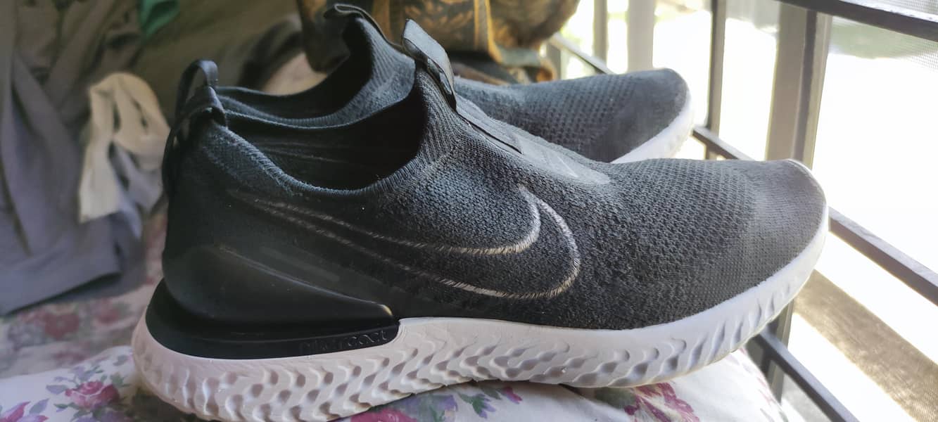 Nike Epic Phantom React Flyknit 4