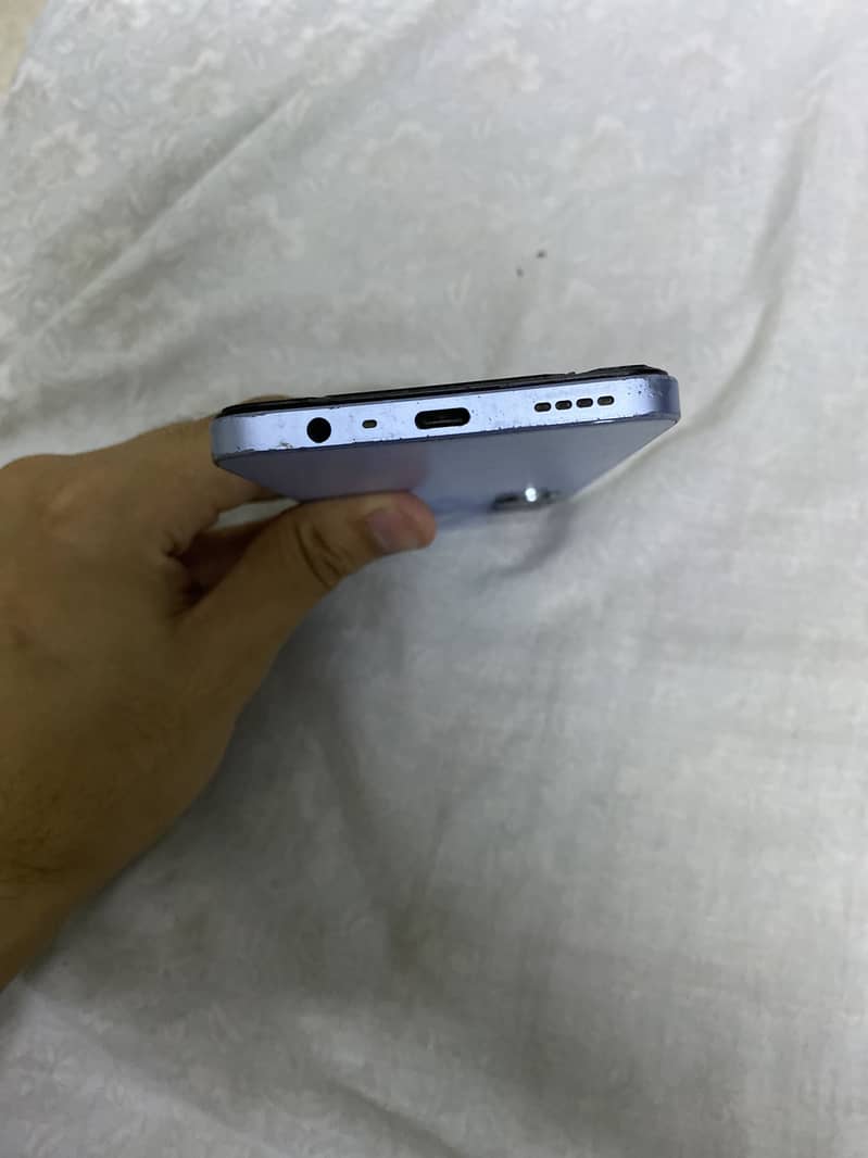 Realme Note 60 4
