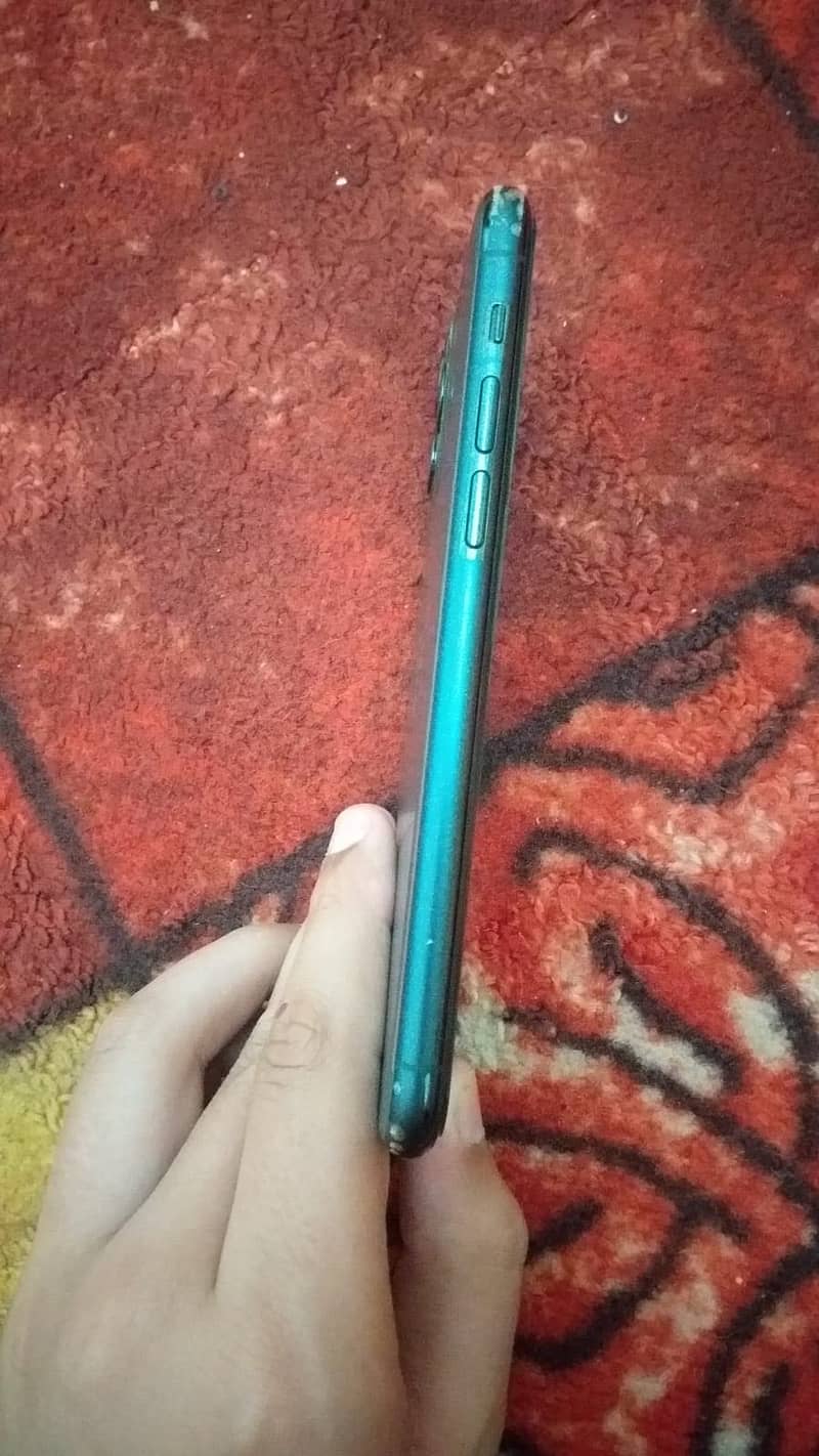 Apple iPhone 11 Pro 3