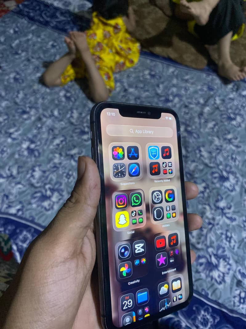Apple iPhone 11 1