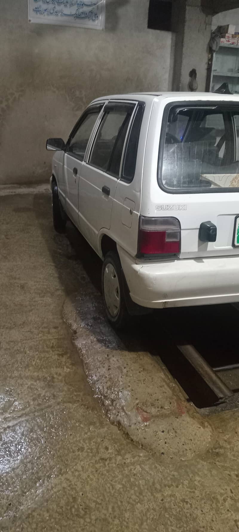 Mehran 2003 model 7Lakh 0307-4526690 3