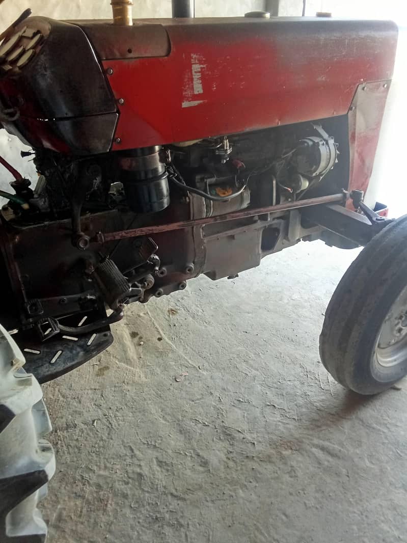 Tractor 240 2