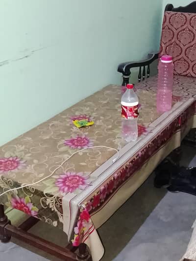Table chairs set