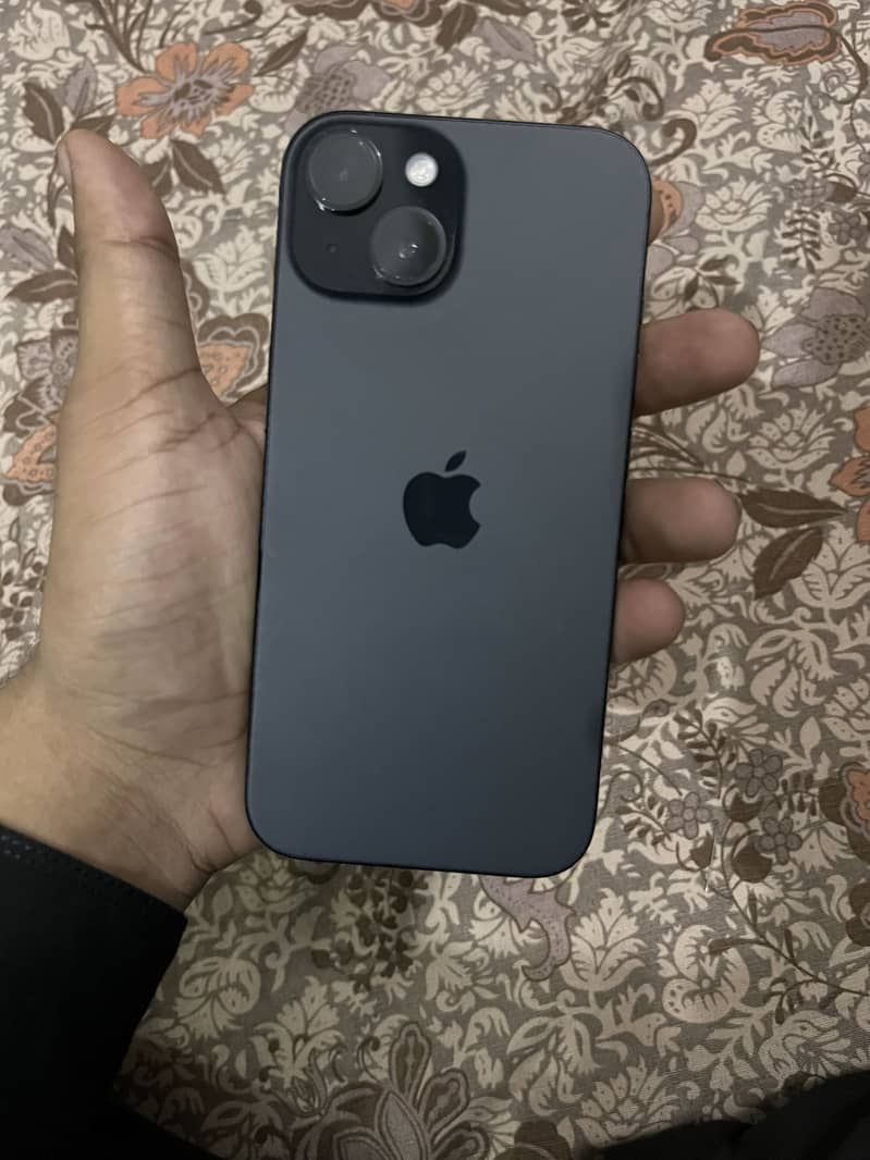 iPhone 15 7